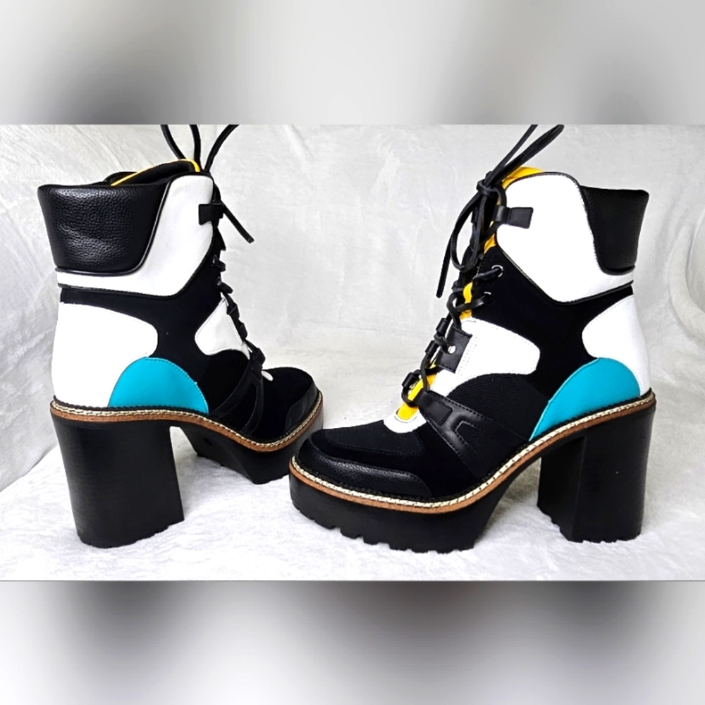 Steve Madden Jackie Platform Boots 8.5M